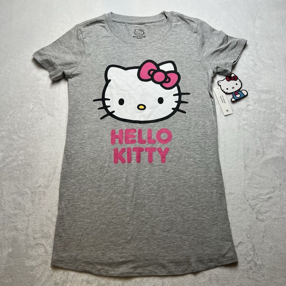 NWT Hello Kitty Women’s  Short Sleeve Heather Gray T-shirt SM 4/6 Soft